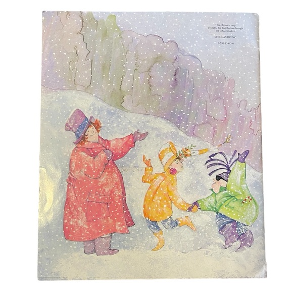 Assortment of 5 Scholastic Kid’s Winter Books - Picture 11 of 11